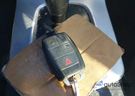 2010 Volvo S40 2.4I из США, поврежденный, VIN YV1390MS7A2500641